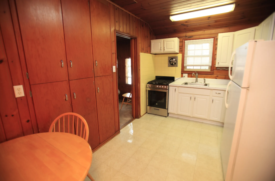 507-8 kitchen